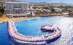 Antalya Azura Deluxe Hotel